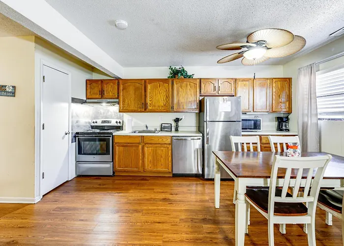 Walk To Ocean Beach! Cozy Couples Retreat Holiday home Ocean City