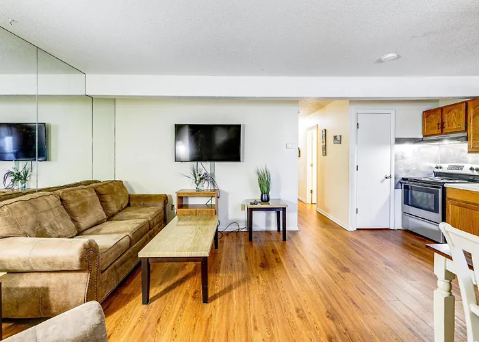 Walk To Ocean Beach! Cozy Couples Retreat