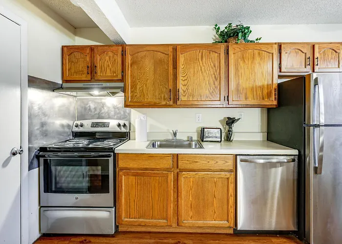 Walk To Ocean Beach! Cozy Couples Retreat Holiday home Ocean City
