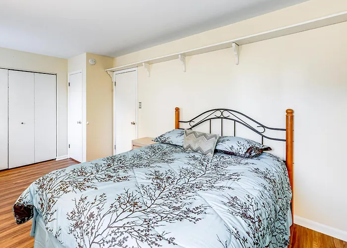 Walk To Ocean Beach! Cozy Couples Retreat * Ocean City