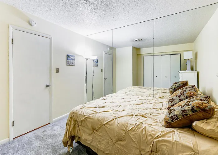 Walk To Ocean Beach! Cozy Couples Retreat Ocean City